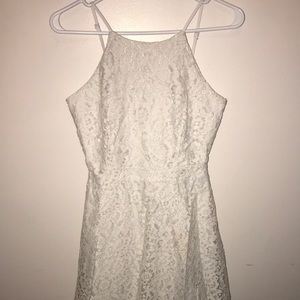 White laces dress